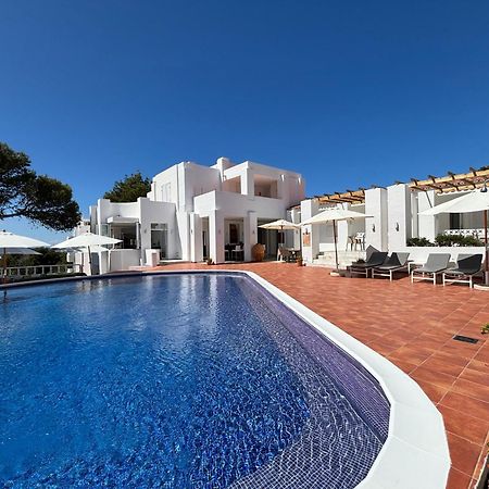 Hotel Village Cala Vadella  Exteriör bild