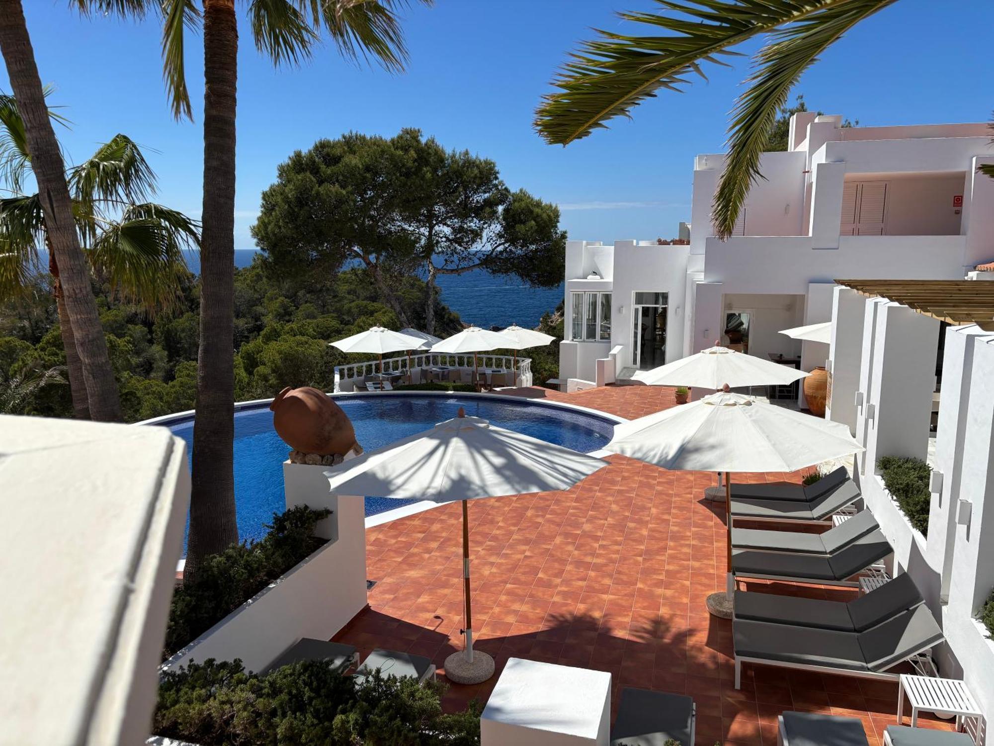 Hotel Village Cala Vadella  Exteriör bild