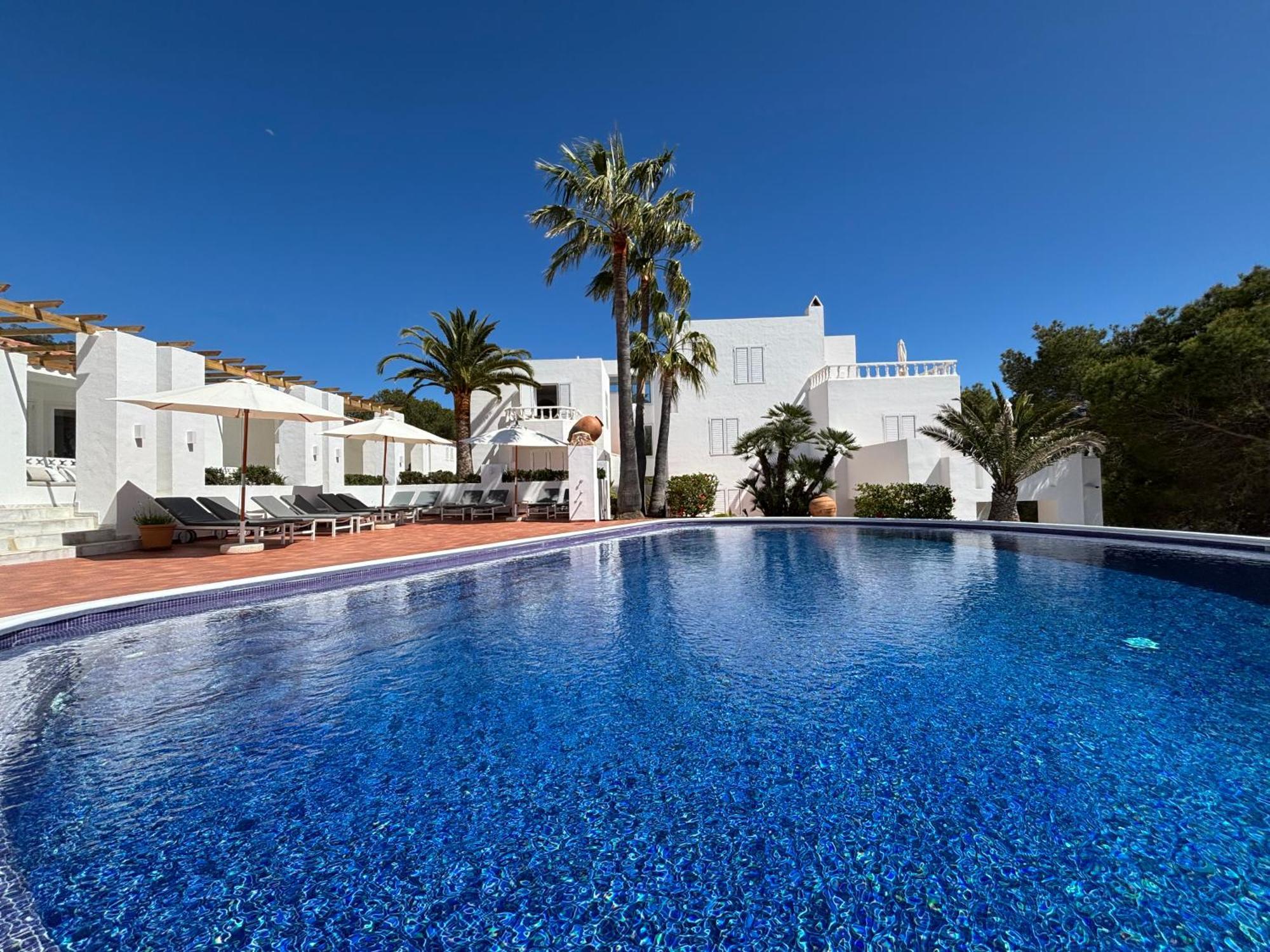 Hotel Village Cala Vadella  Exteriör bild
